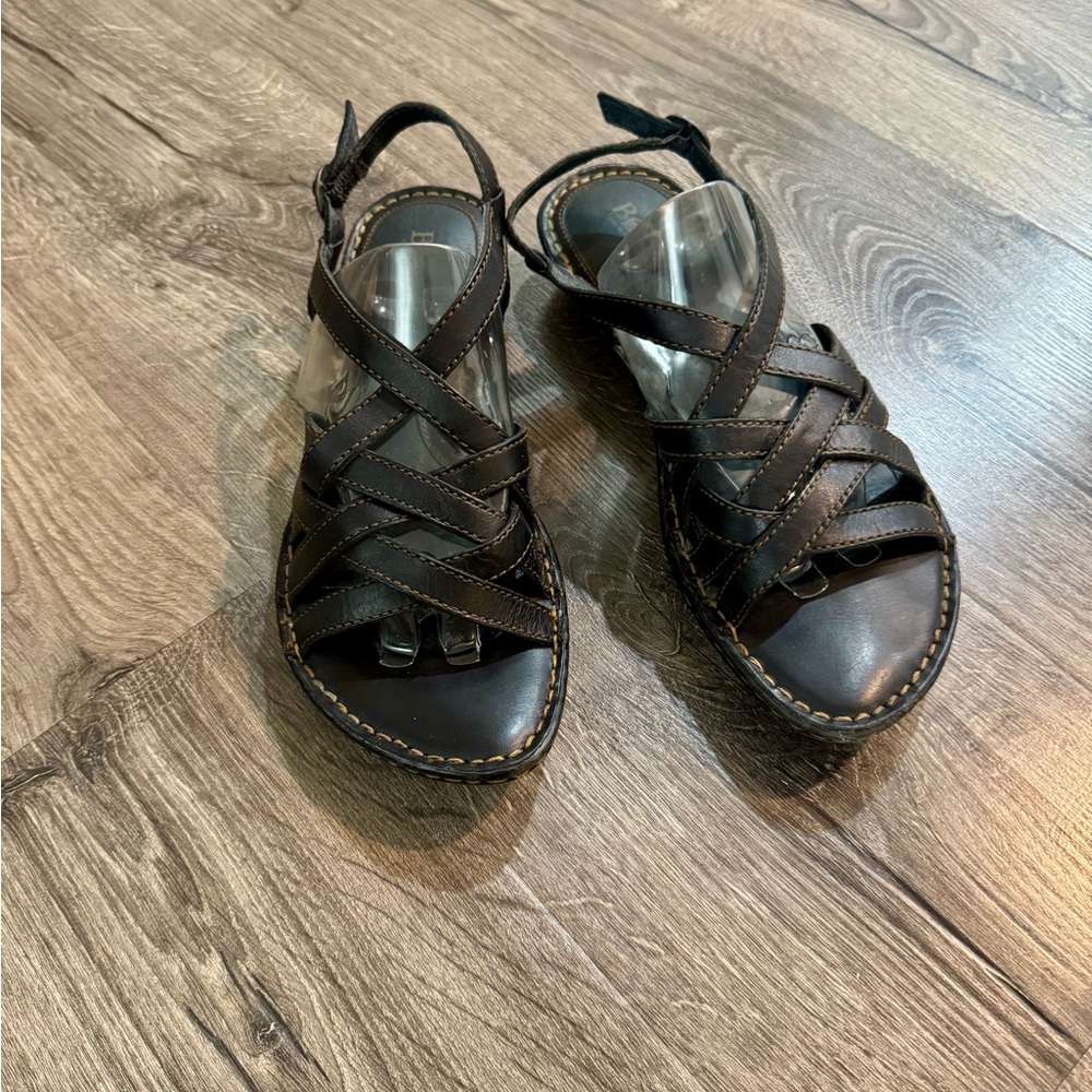 Born Women’s Black Leather Strappy Sandals Size 10 / 42 - Picture 2 of 15